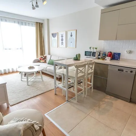 Modern Stylish 2br Apt, Near Eyuep Sultan Mosque اسطنبول