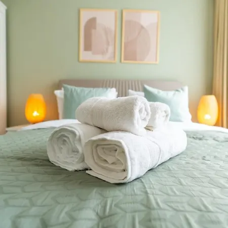 Modern Stylish 2br Apt, Near Eyuep Sultan Mosque アパート *